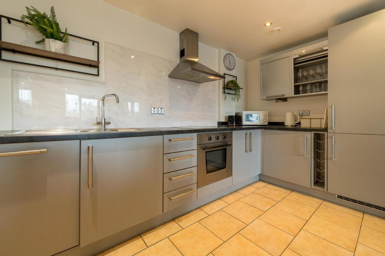 Sidemersey Livings- Convenient And Central 2-Bedroom Haven In L1 Liverpool Extérieur photo
