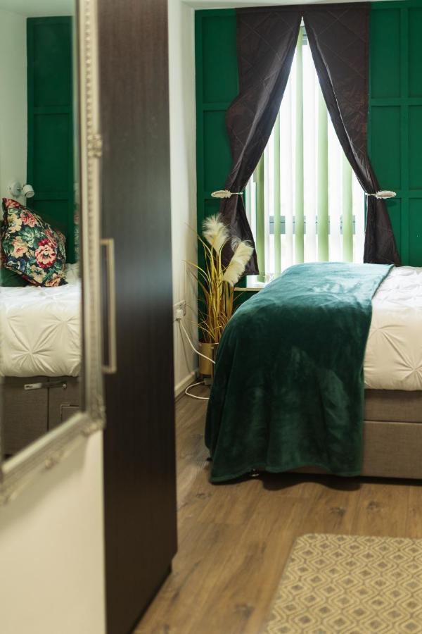 Sidemersey Livings- Convenient And Central 2-Bedroom Haven In L1 Liverpool Extérieur photo