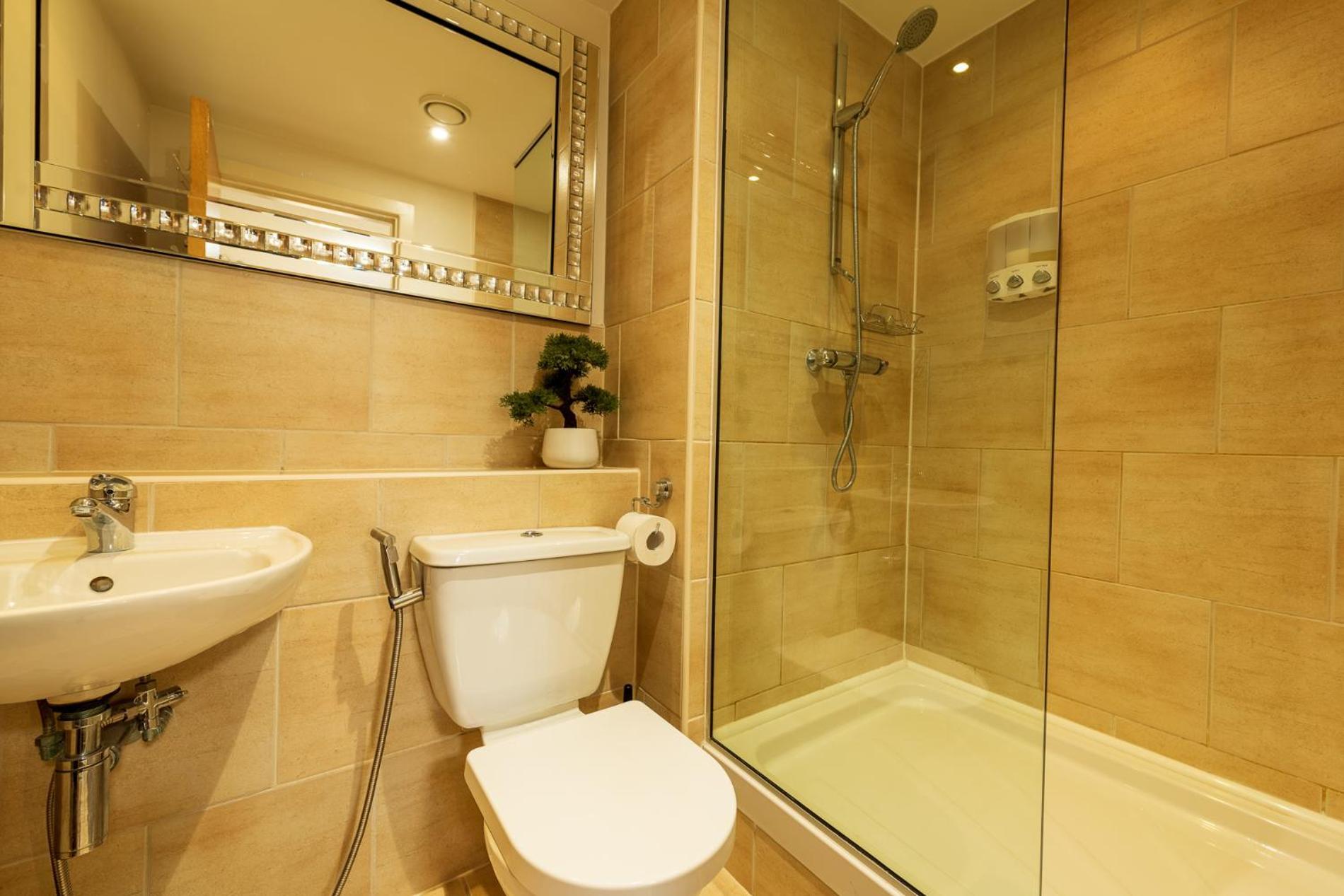 Sidemersey Livings- Convenient And Central 2-Bedroom Haven In L1 Liverpool Extérieur photo
